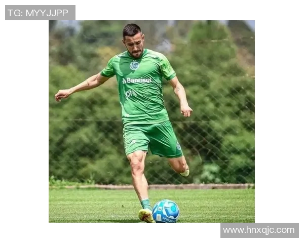 痞帅型足球球星的独特魅力与场上风采解析